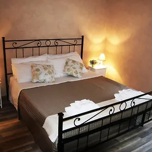 House Colosseo , Rome Italy