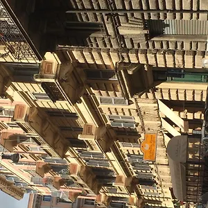 Casa Colosseo , Rome Italy