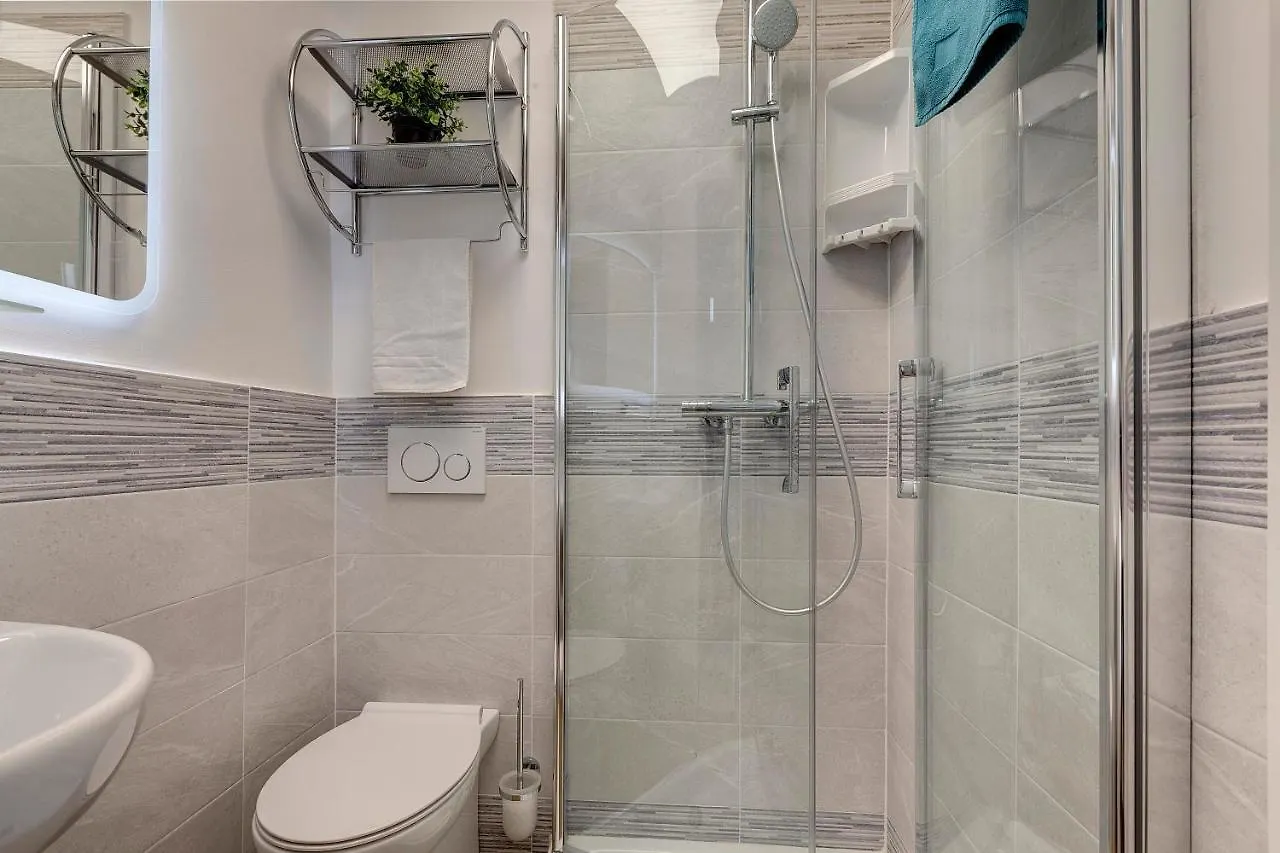 Zalinda Apartment By Mamo Florence Italy